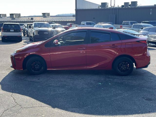 Used 2020 Toyota Prius LE FWD image 6