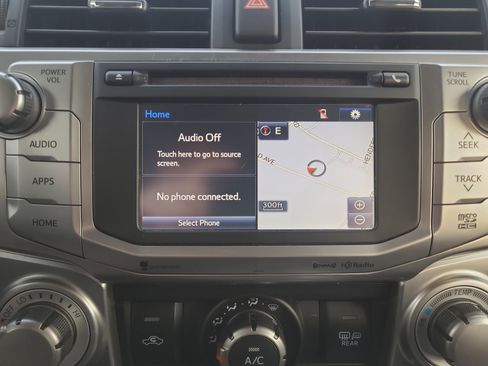 Used 2018 Toyota 4Runner SR5 Premium image 26