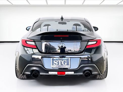 Used 2024 Toyota GR86 Premium w/ Performance Package RWD image 5