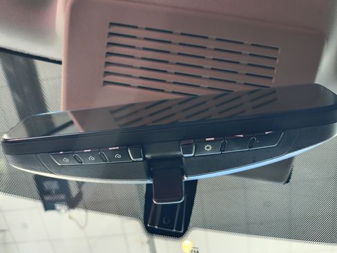 Used 2021 INFINITI QX80 Luxe image 30