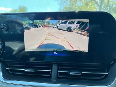 Used 2025 Chevrolet Trax LT w/ Driver Confidence Package FWD image 20
