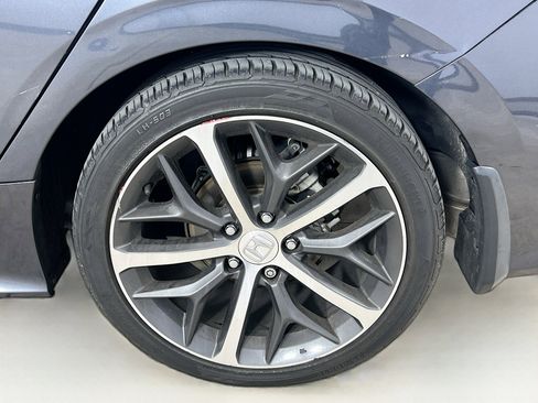 Used 2022 Honda Civic Touring image 31