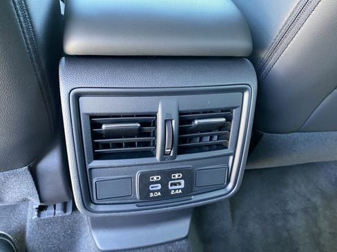 New 2026 Subaru Forester Premium AWD/4WD image 33