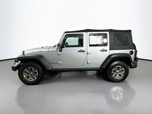 Used 2015 Jeep Wrangler Unlimited Rubicon AWD/4WD image 5