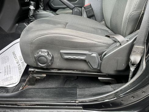 Used 2020 Jeep Gladiator Sport w/ Quick Order Package 23S AWD/4WD image 19