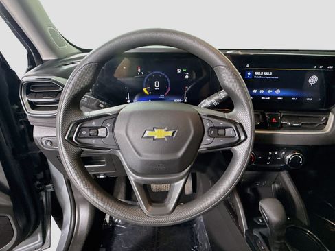 Used 2026 Chevrolet TrailBlazer LT FWD image 13