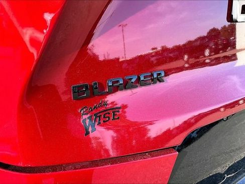 Certified 2025 Chevrolet Blazer RS FWD image 8