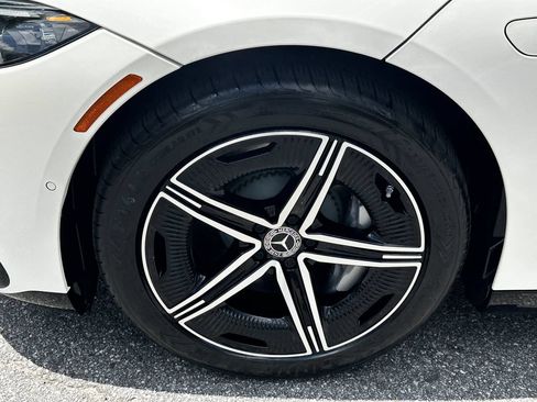 Certified 2023 Mercedes-Benz EQS 580 4MATIC Sedan image 13