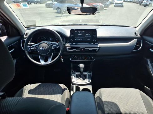 Certified 2021 Kia Seltos LX AWD/4WD image 10