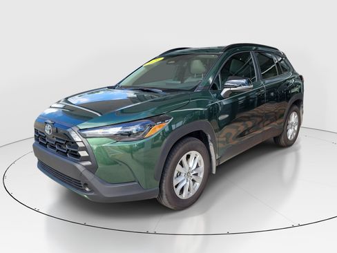 Used 2026 Toyota Corolla Cross LE w/ Moonroof Package FWD image 3