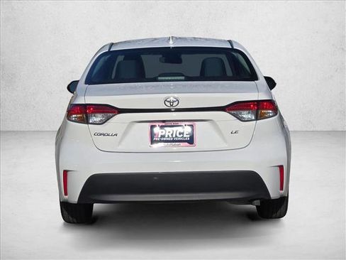 Used 2025 Toyota Corolla LE image 7