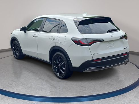 Used 2023 Honda HR-V Sport image 7