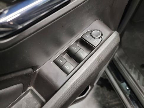 Used 2023 Chevrolet Colorado LT w/ LT Convenience Package II image 14