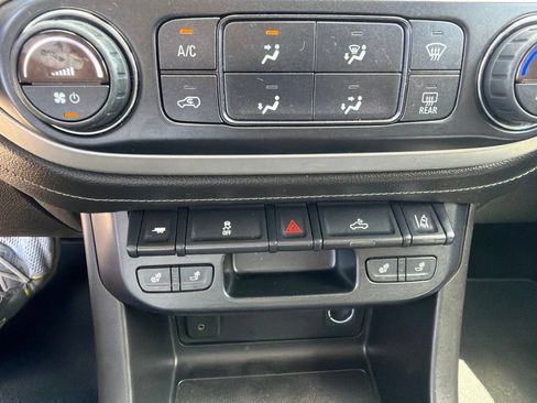 Used 2016 GMC Canyon SLT w/ Driver Alert Package RWD image 22