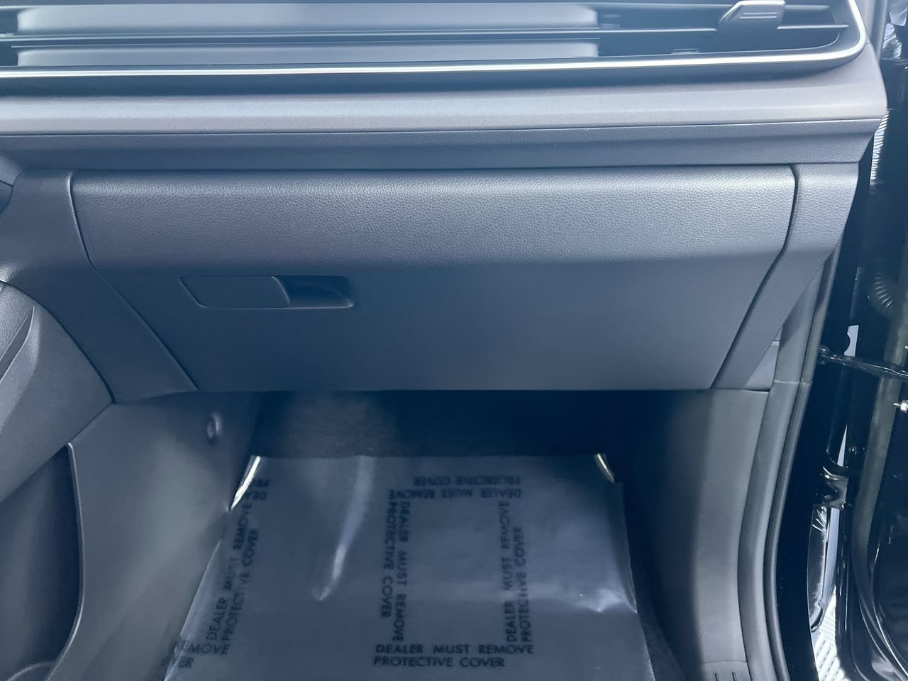 New 2026 Kia Carnival EX FWD image 35