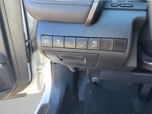 Used 2023 Toyota Camry SE image 28