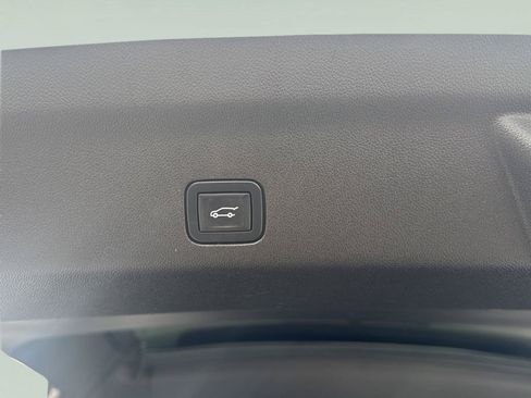 Used 2023 Chevrolet Tahoe RST AWD/4WD image 24