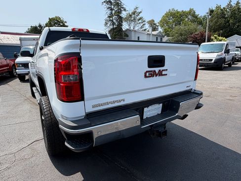 Used 2015 GMC Sierra 2500 SLT w/ Driver Alert Package AWD/4WD image 4