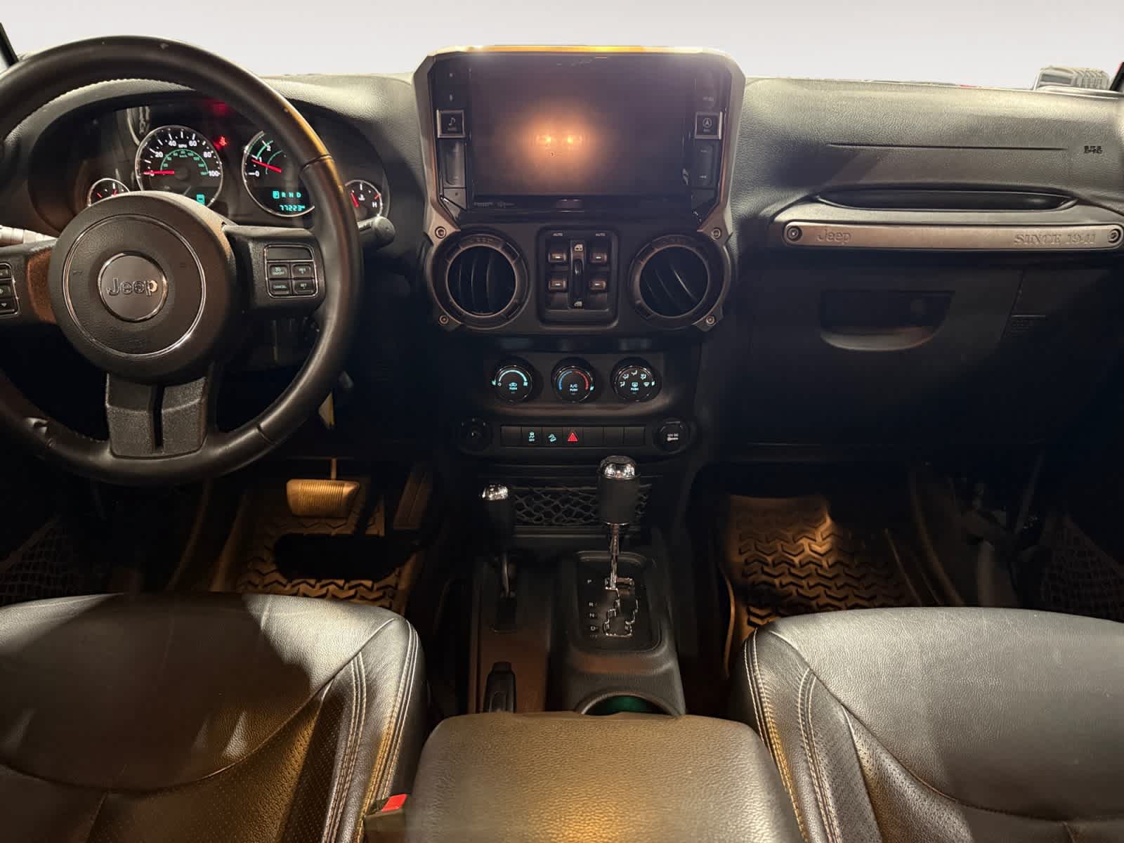 Used 2017 Jeep Wrangler Unlimited Sport w/ Quick Order Package 24S AWD/4WD image 11
