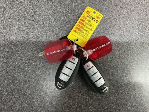Used 2026 Nissan Frontier PRO-4X w/ Pro-4x Convenience Package AWD/4WD image 22