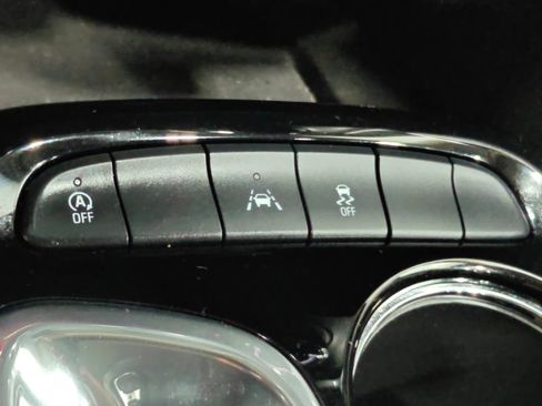 Used 2024 Buick Encore GX Preferred FWD image 9
