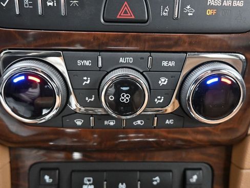 Used 2017 Buick Enclave Leather FWD image 36