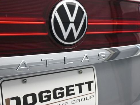 New 2026 Volkswagen Atlas SE FWD image 25