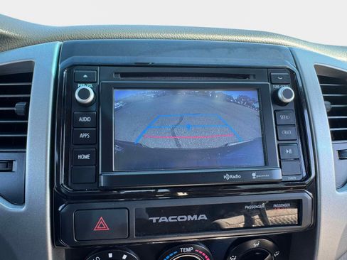 Used 2015 Toyota Tacoma PreRunner w/ SR5 Package RWD image 30