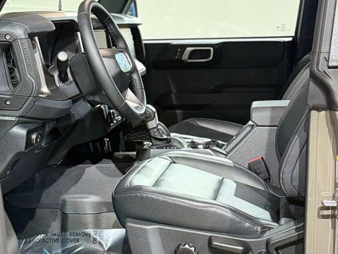 New 2026 Ford Bronco Badlands AWD/4WD image 43