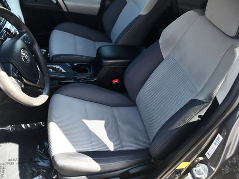Used 2015 Toyota RAV4 XLE AWD/4WD image 12