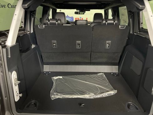 New 2026 Ford Bronco Outer Banks AWD/4WD image 11