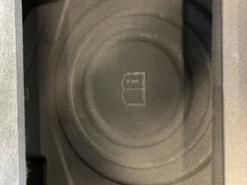 Used 2021 Chevrolet Equinox LT image 30