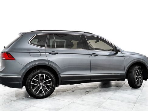 Used 2021 Volkswagen Tiguan SE w/ Panoramic Sunroof Package AWD/4WD image 7