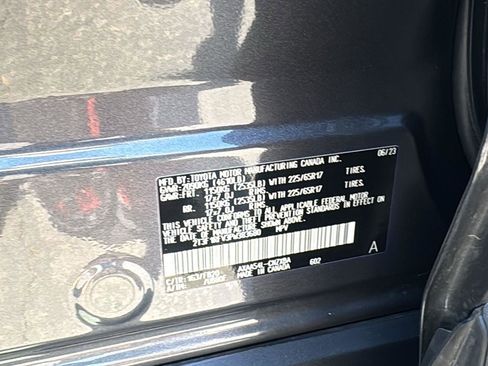 Used 2023 Toyota RAV4 LE AWD/4WD image 25