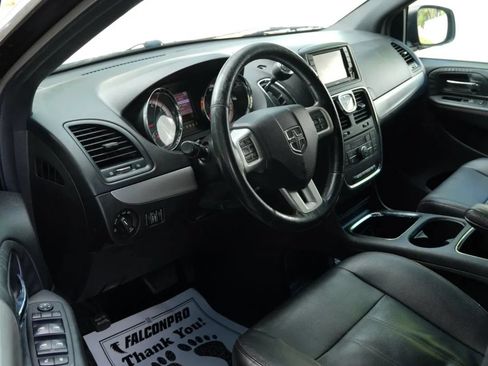 Used 2017 Dodge Grand Caravan GT FWD image 9