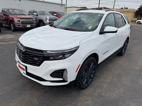 Used 2024 Chevrolet Equinox RS w/ RS Leather Package AWD/4WD image 7