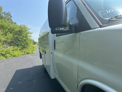 New 2025 Chevrolet Express 3500 w/ Power Convenience Package image 4