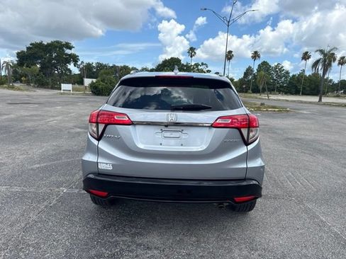 Used 2019 Honda HR-V Sport image 6