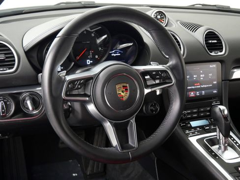 Used 2021 Porsche 718 Cayman RWD image 14