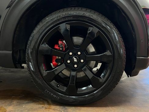 Used 2020 Ford Explorer ST w/ ST Street Pack image 11