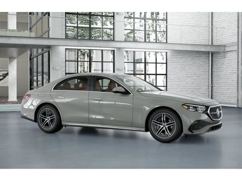 New 2027 Mercedes-Benz E 450 4MATIC Sedan image 13