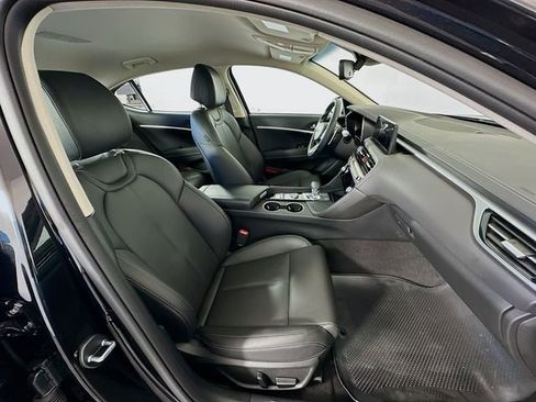 Certified 2026 Genesis G70 2.5T RWD image 28