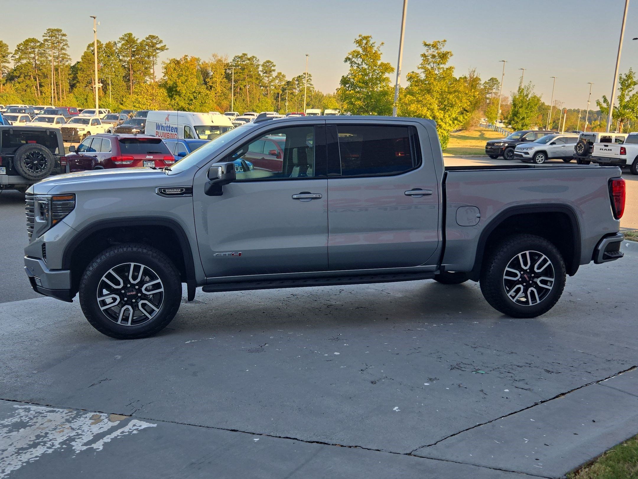 Used 2026 GMC Sierra 1500 AT4 w/ AT4 Premium Package AWD/4WD image 4