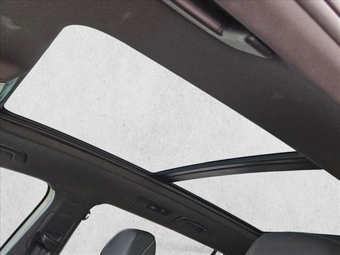 Used 2023 Volkswagen Tiguan SE R-Line image 19