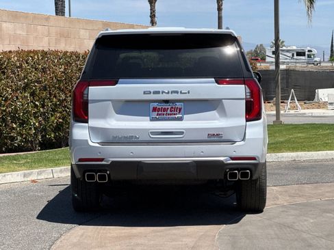 New 2026 GMC Yukon Denali w/ Sun & Power Step Package AWD/4WD image 5