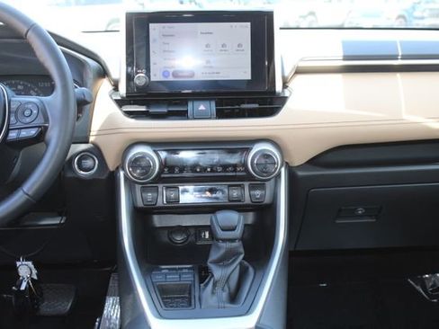Used 2025 Toyota RAV4 XLE w/ Convenience Package FWD image 16