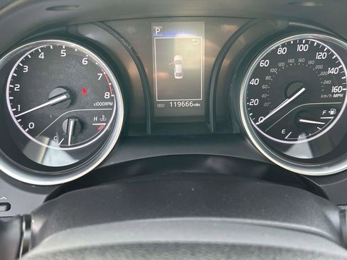 Used 2018 Toyota Camry LE FWD image 22