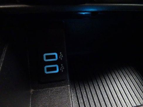 Used 2018 Ford F150 XLT w/ Equipment Group 302A Luxury AWD/4WD image 37