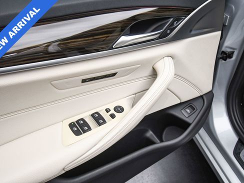 Used 2019 BMW 540i xDrive 540i xDrive image 44
