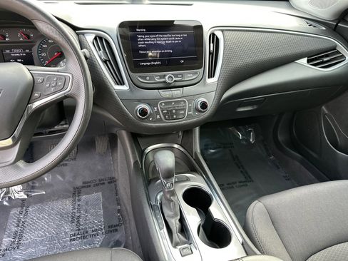 Used 2023 Chevrolet Malibu LT image 28
